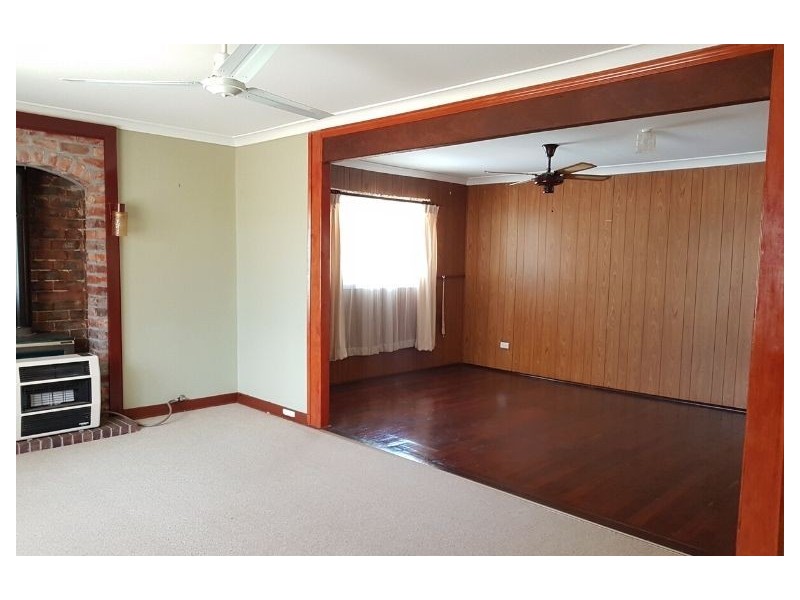 82 Counsel Av, Coolbellup WA 6163