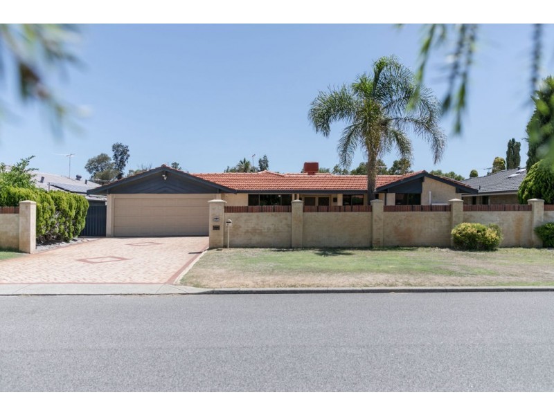 4 Shea Grove, Leeming WA 6149