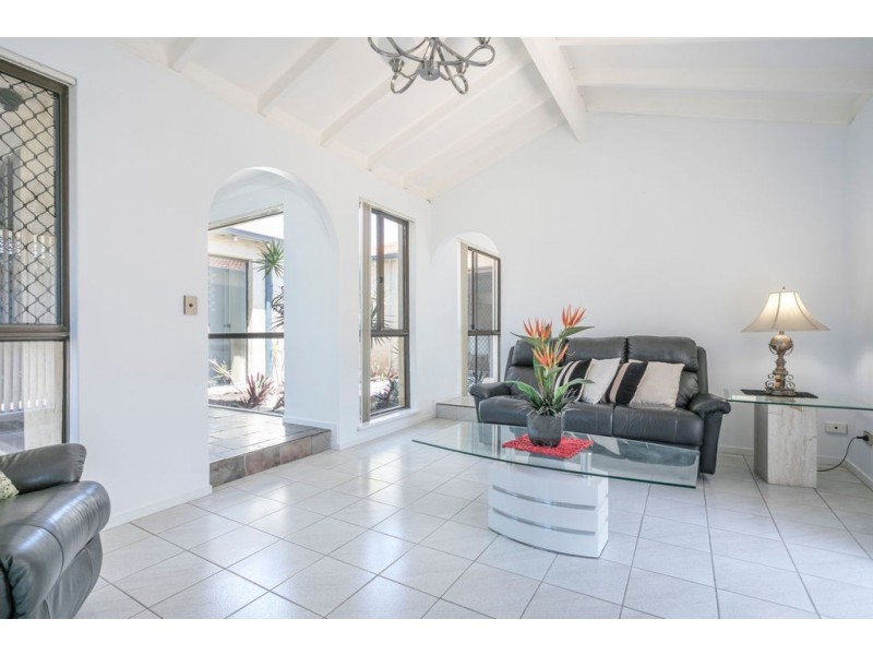 4 Shea Grove, Leeming WA 6149