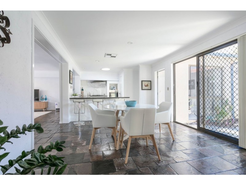 4 Shea Grove, Leeming WA 6149