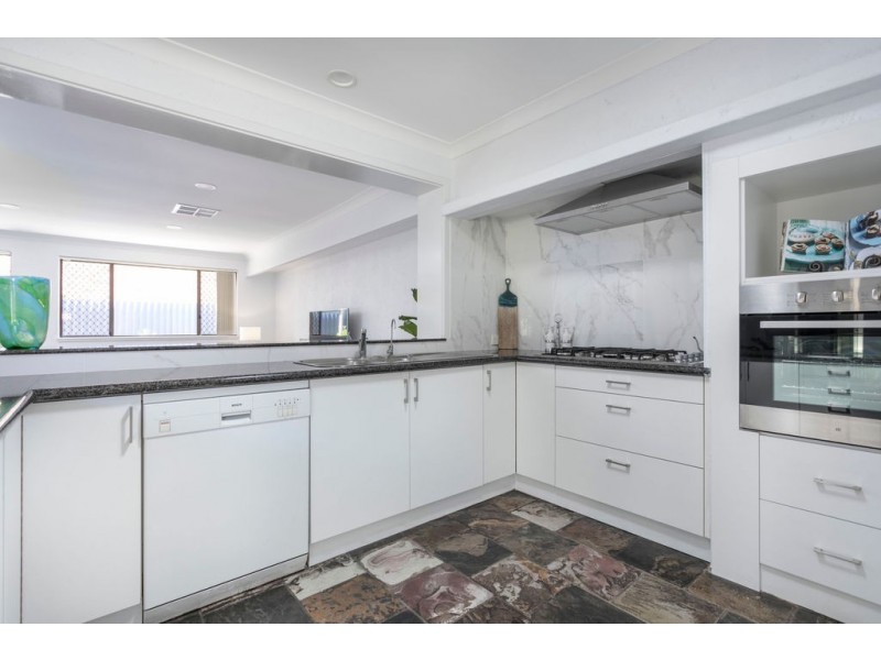 4 Shea Grove, Leeming WA 6149