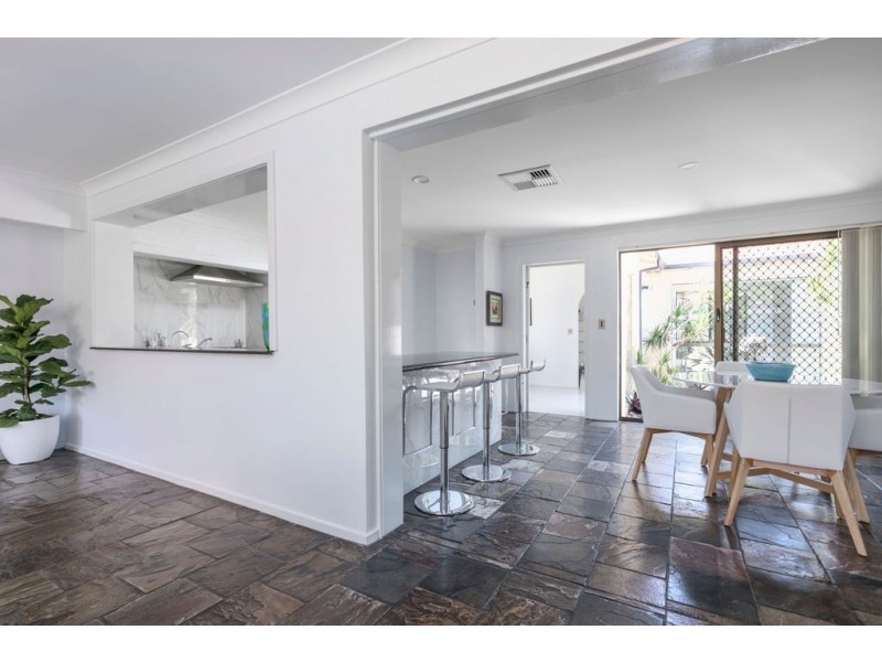 4 Shea Grove, Leeming WA 6149