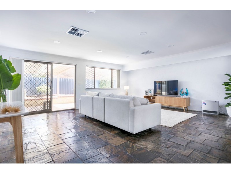 4 Shea Grove, Leeming WA 6149