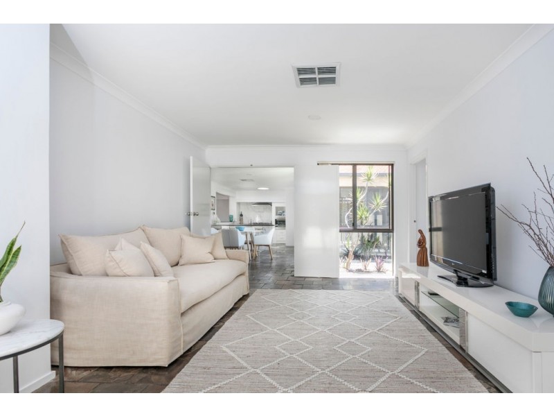 4 Shea Grove, Leeming WA 6149