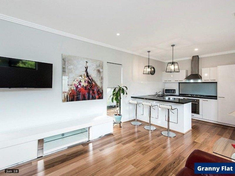 4 Shea Grove, Leeming WA 6149