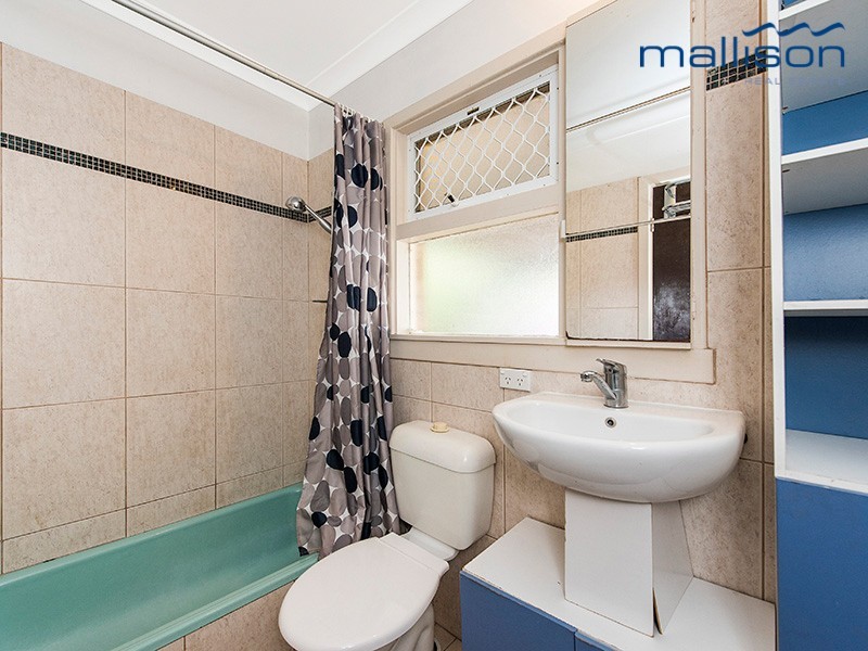 13 Brindle Street, Coolbellup WA 6163