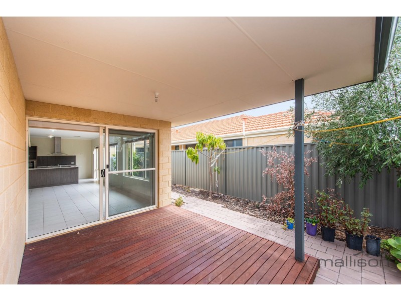 8 Liberation Place, Harrisdale WA 6112