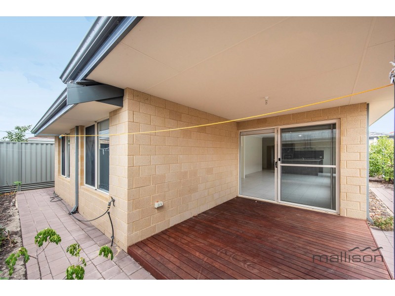 8 Liberation Place, Harrisdale WA 6112