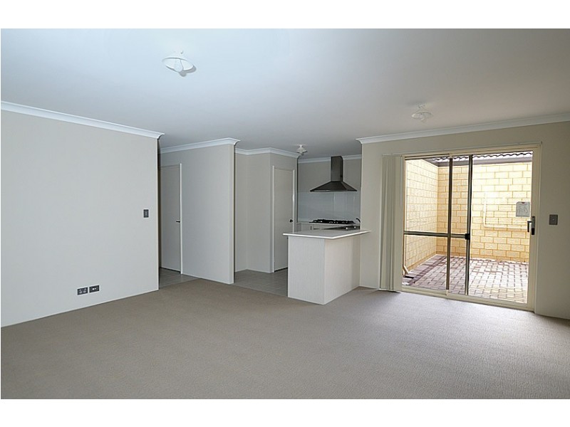 2/15 Framfield Way, Balga WA 6061