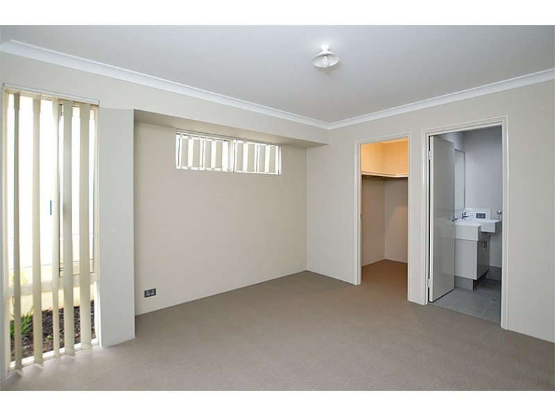 2/15 Framfield Way, Balga WA 6061