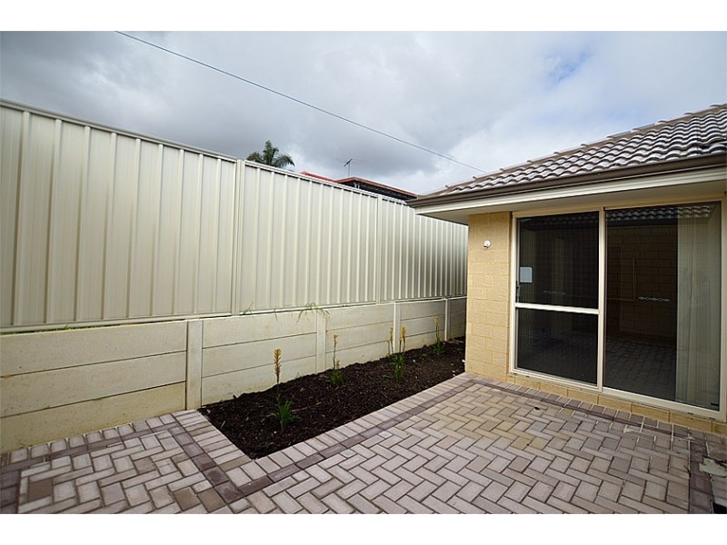 2/15 Framfield Way, Balga WA 6061