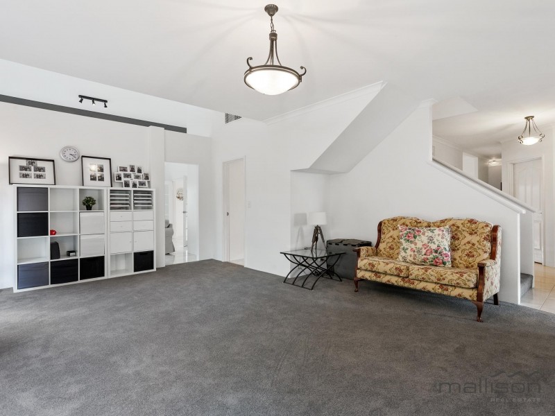 21 Stanley Grove, Winthrop WA 6150