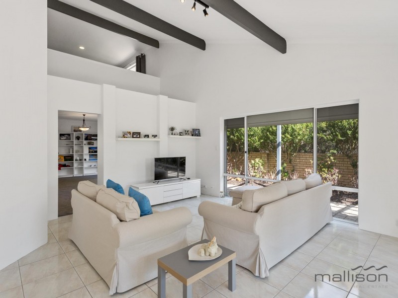 21 Stanley Grove, Winthrop WA 6150