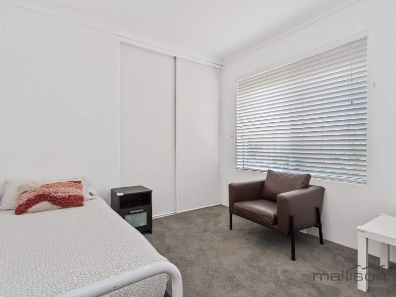 21 Stanley Grove, Winthrop WA 6150