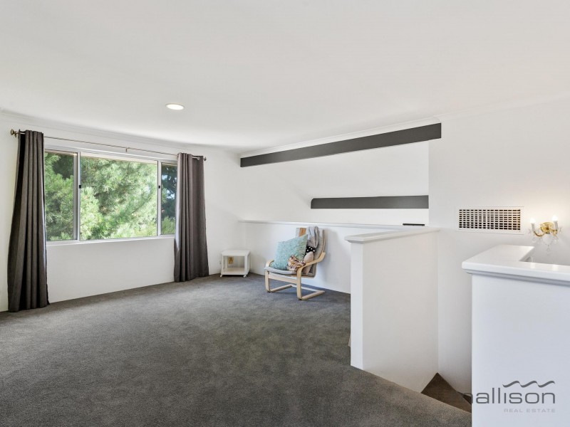 21 Stanley Grove, Winthrop WA 6150