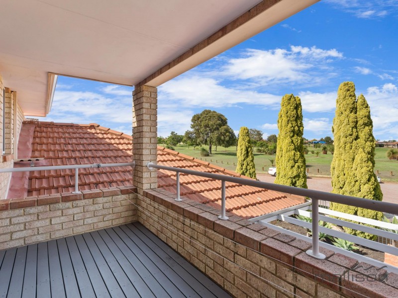 21 Stanley Grove, Winthrop WA 6150