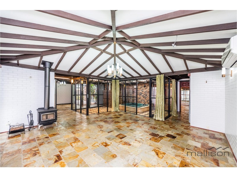 19 Princeton Crt, Thornlie WA 6108