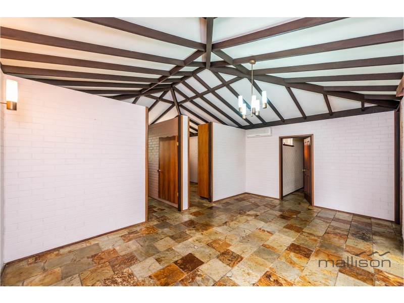 19 Princeton Crt, Thornlie WA 6108