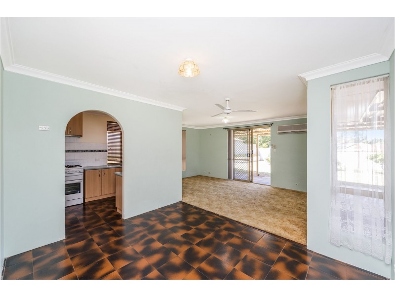 28 Parsons Avenue, Parmelia WA 6167