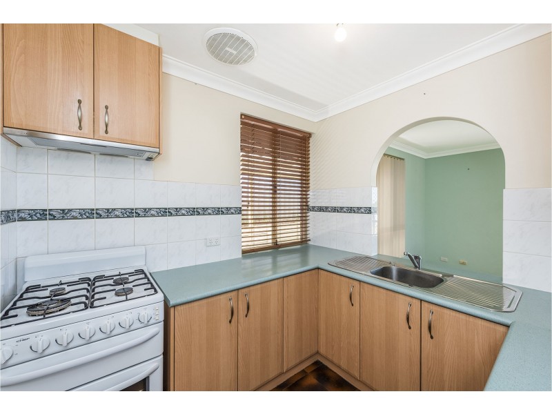 28 Parsons Avenue, Parmelia WA 6167
