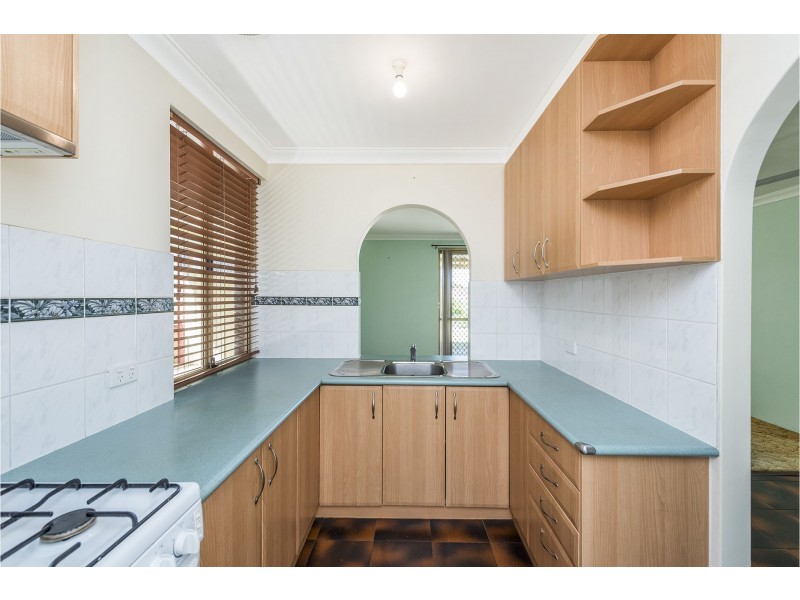 28 Parsons Avenue, Parmelia WA 6167