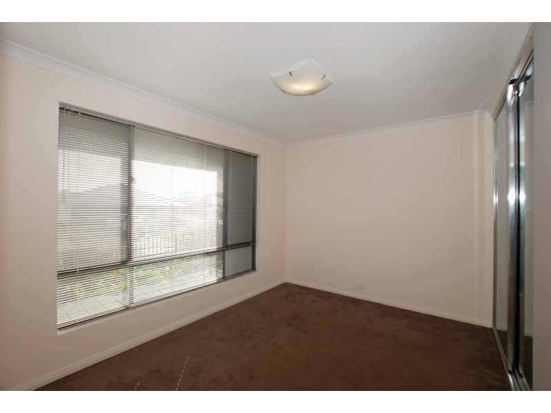 8/2 Pemberton Boulevard, Baldivis WA 6171