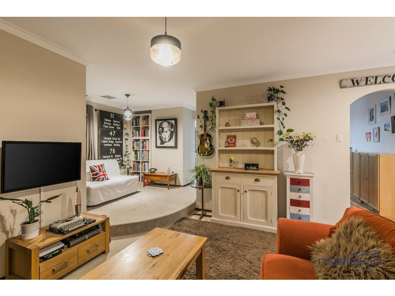 35B Burnett Avenue, Leeming WA 6149