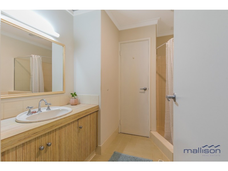 35B Burnett Avenue, Leeming WA 6149