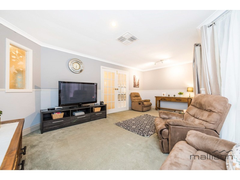 6 The Cove, Canning Vale WA 6155