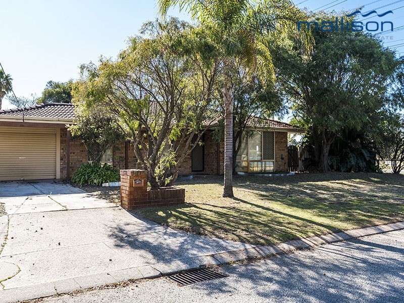 24 Broadwater Gardens, South Lake WA 6164