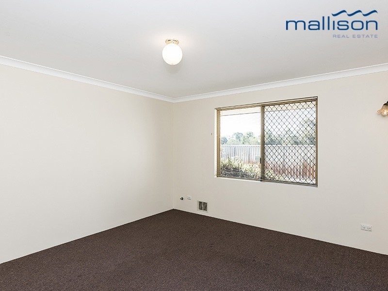 24 Broadwater Gardens, South Lake WA 6164