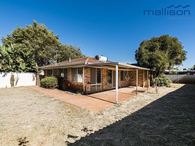 24 Broadwater Gardens, South Lake WA 6164