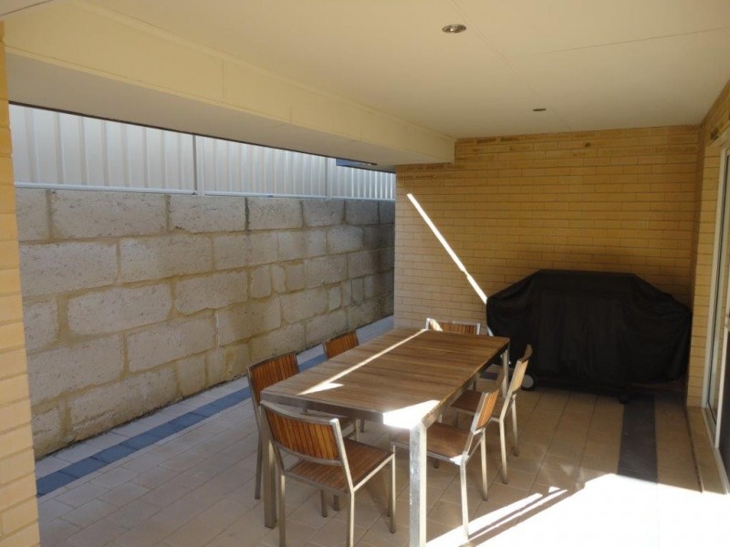11 Nankeen Elbow, Beeliar WA 6164