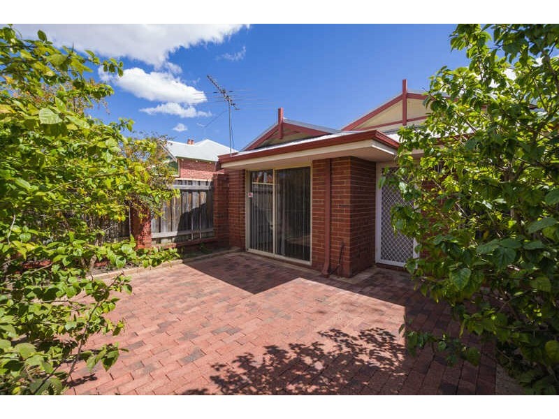 11 Colombo Street, Victoria Park WA 6100