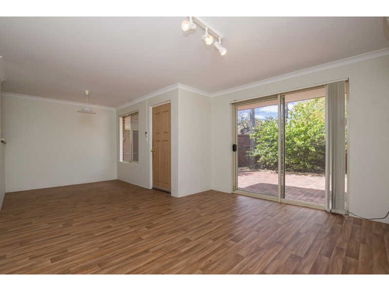 11 Colombo Street, Victoria Park WA 6100