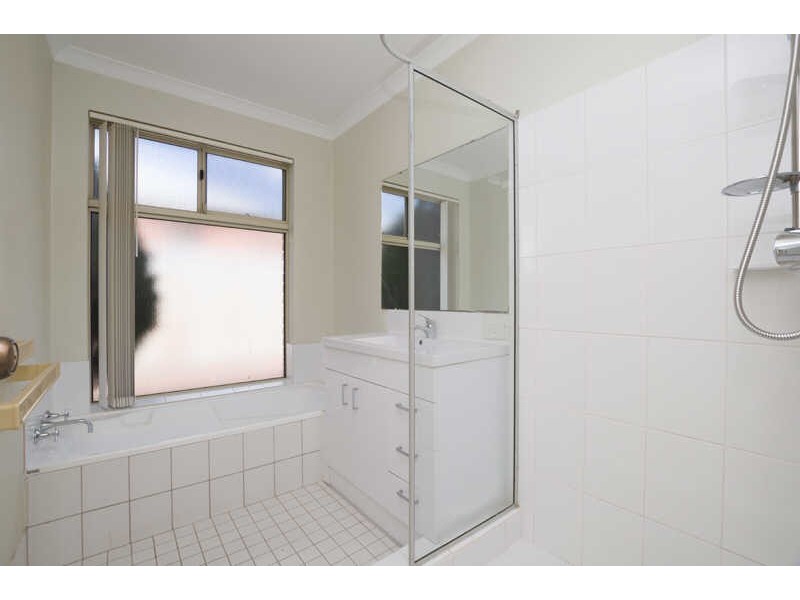 11 Colombo Street, Victoria Park WA 6100