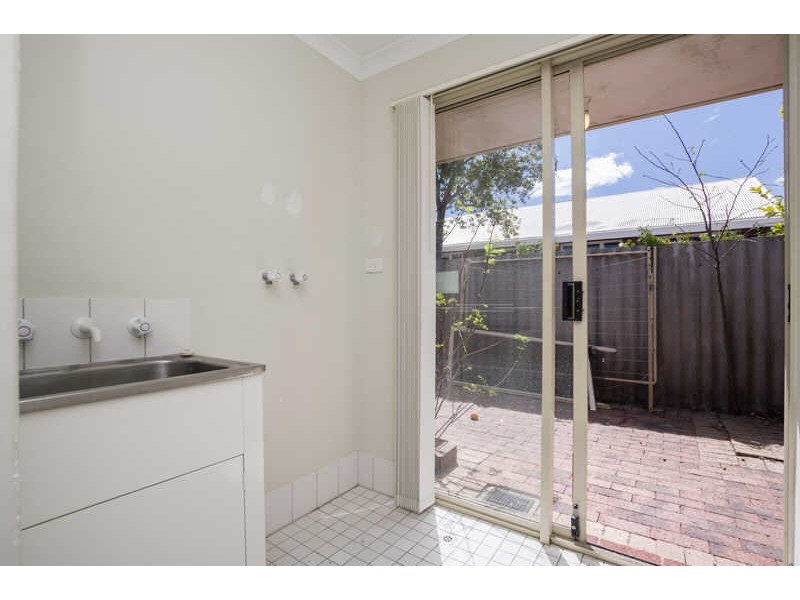 11 Colombo Street, Victoria Park WA 6100