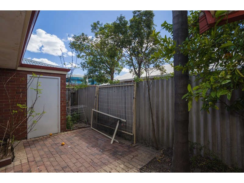 11 Colombo Street, Victoria Park WA 6100