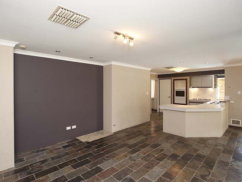 14 Tasman Court, Thornlie WA 6108