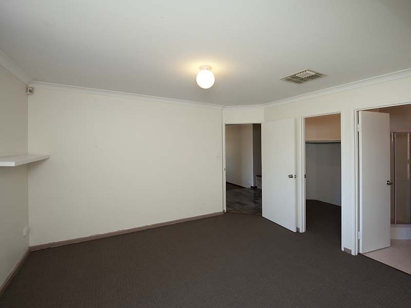 14 Tasman Court, Thornlie WA 6108