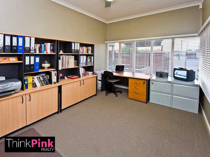 4 Lion Street, Carlisle WA 6101