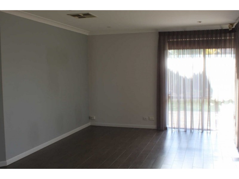 9 Green Street, Kewdale WA 6105