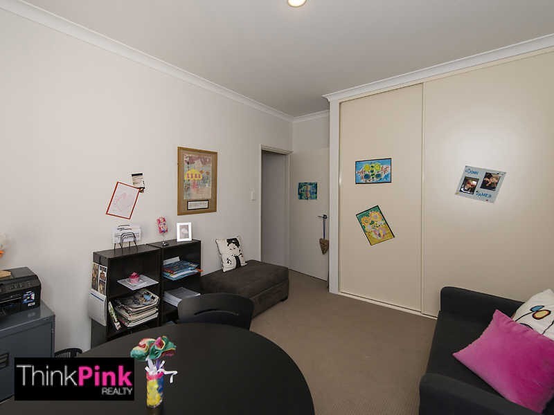 13 Spencer Road, Kelmscott WA 6111