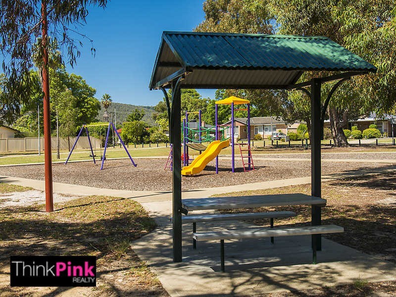 13 Spencer Road, Kelmscott WA 6111