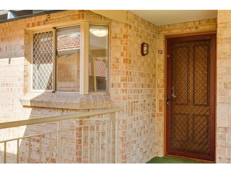 72/39 Elizabeth Street, Cloverdale WA 6105