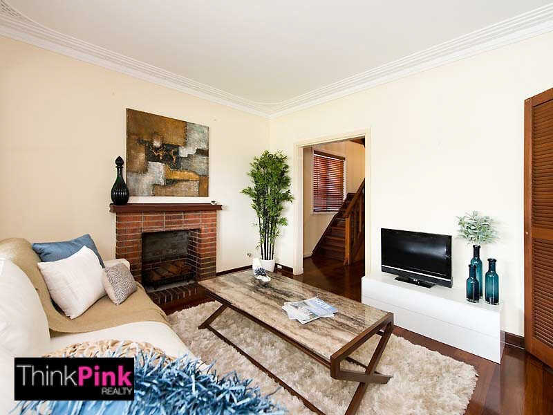 8 Martin Avenue, Rivervale WA 6103