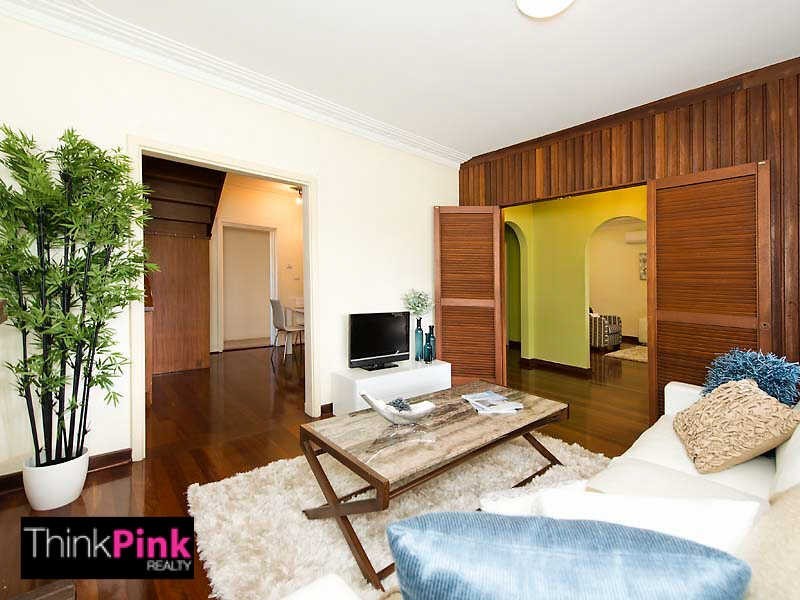 8 Martin Avenue, Rivervale WA 6103