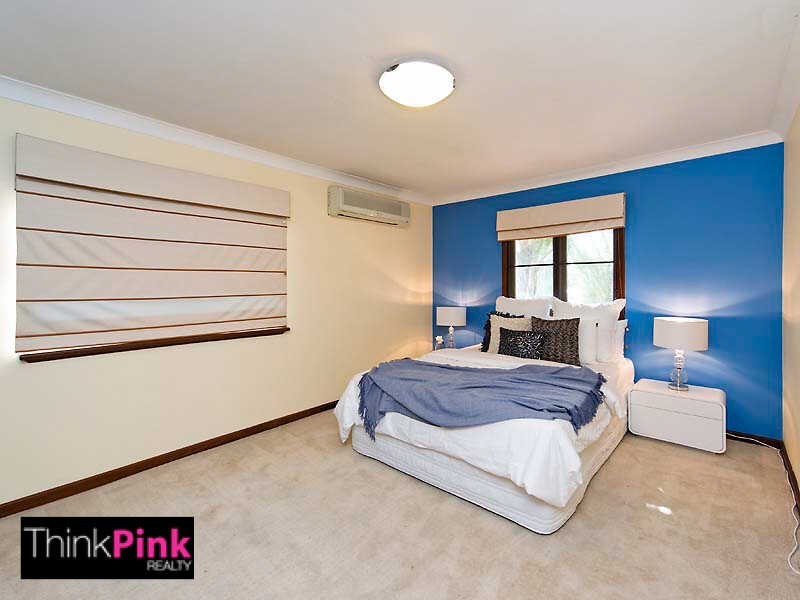 8 Martin Avenue, Rivervale WA 6103