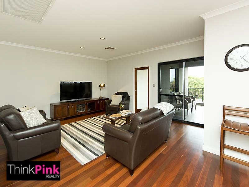 17 Gladstone Road, Rivervale WA 6103