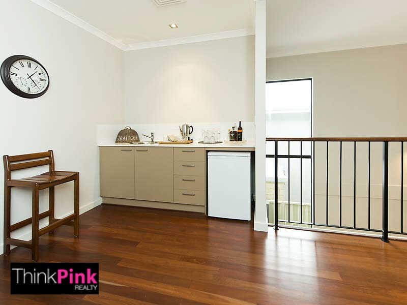 17 Gladstone Road, Rivervale WA 6103